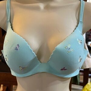 Victoria's Secret 36D Secret Embrace Plunge Bra